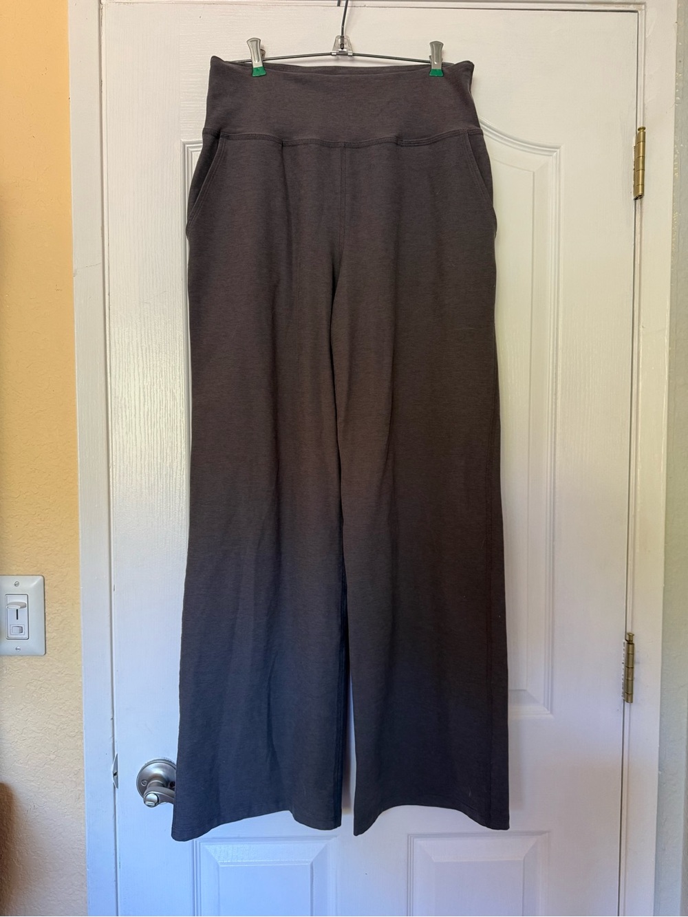 Beyond Yoga Wide Leg High-Rise Pants in Charcoal - Picture 6 of 6